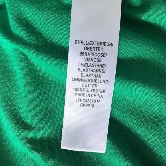 Adrianna Papell Asymmetrical, Sleeveless keyhole - Picture 5 of 8